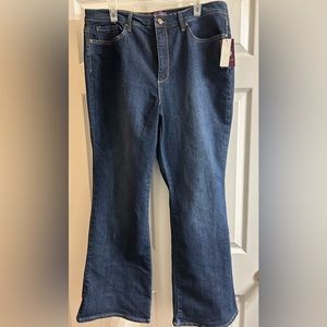 👖 BOGO FREE Gloria Vanderbilt Amanda  bootcut jeans. (pic # 3 shows best color)